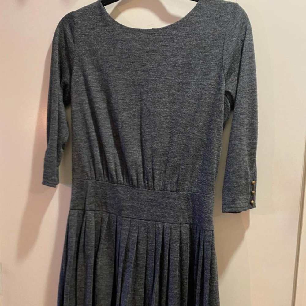 Loft Pleated Drop Waist Dress w/ Button Details